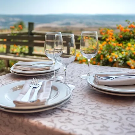 Cuaddus E Tellas * Nuragus